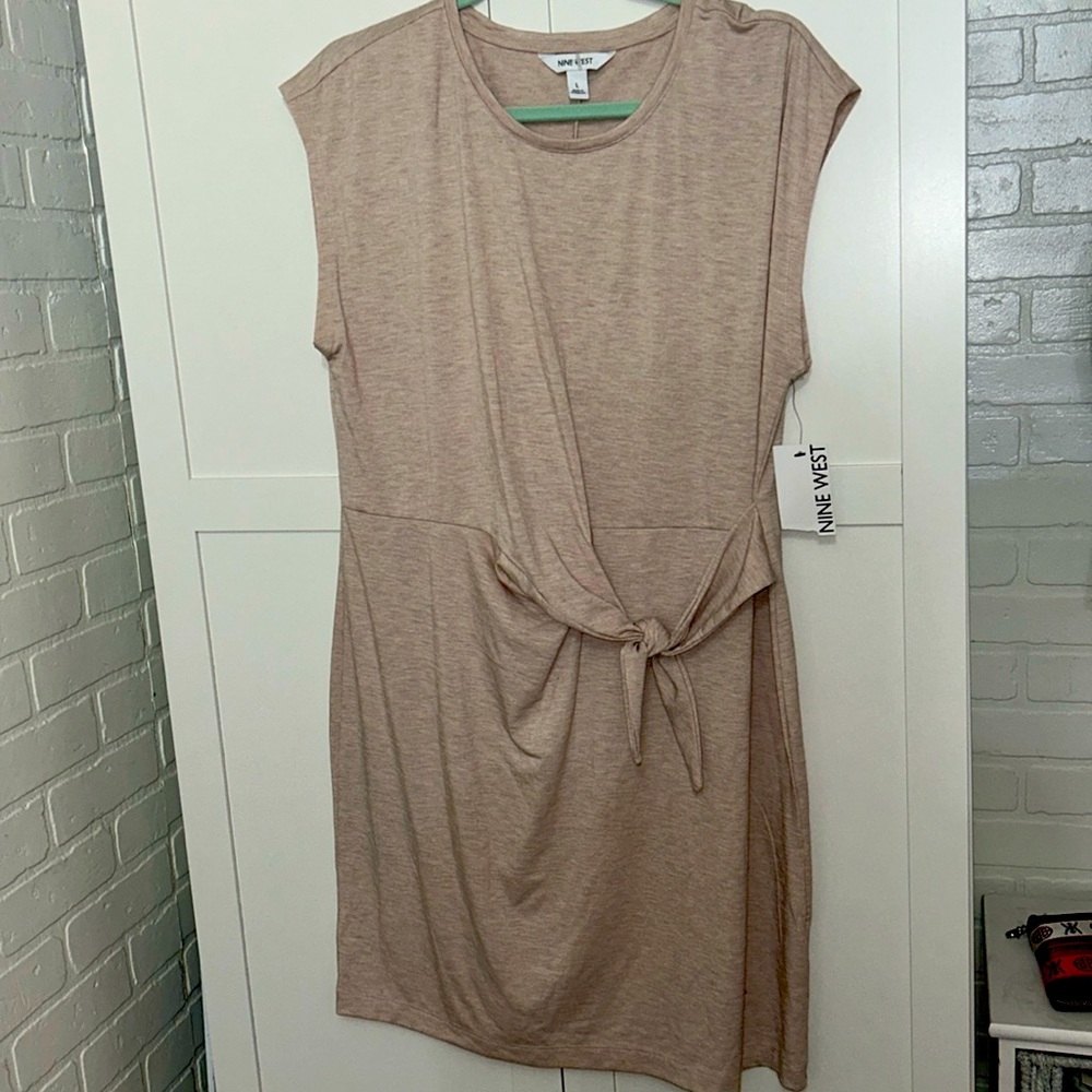 Nine West women’s dress tie size large NWT